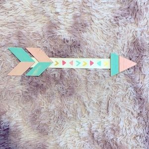 💕3 for 25$Hobby Lobby Wall Decor Arrow💕
